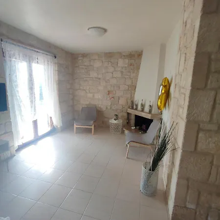 Tabos 1 Holiday home Siviri
